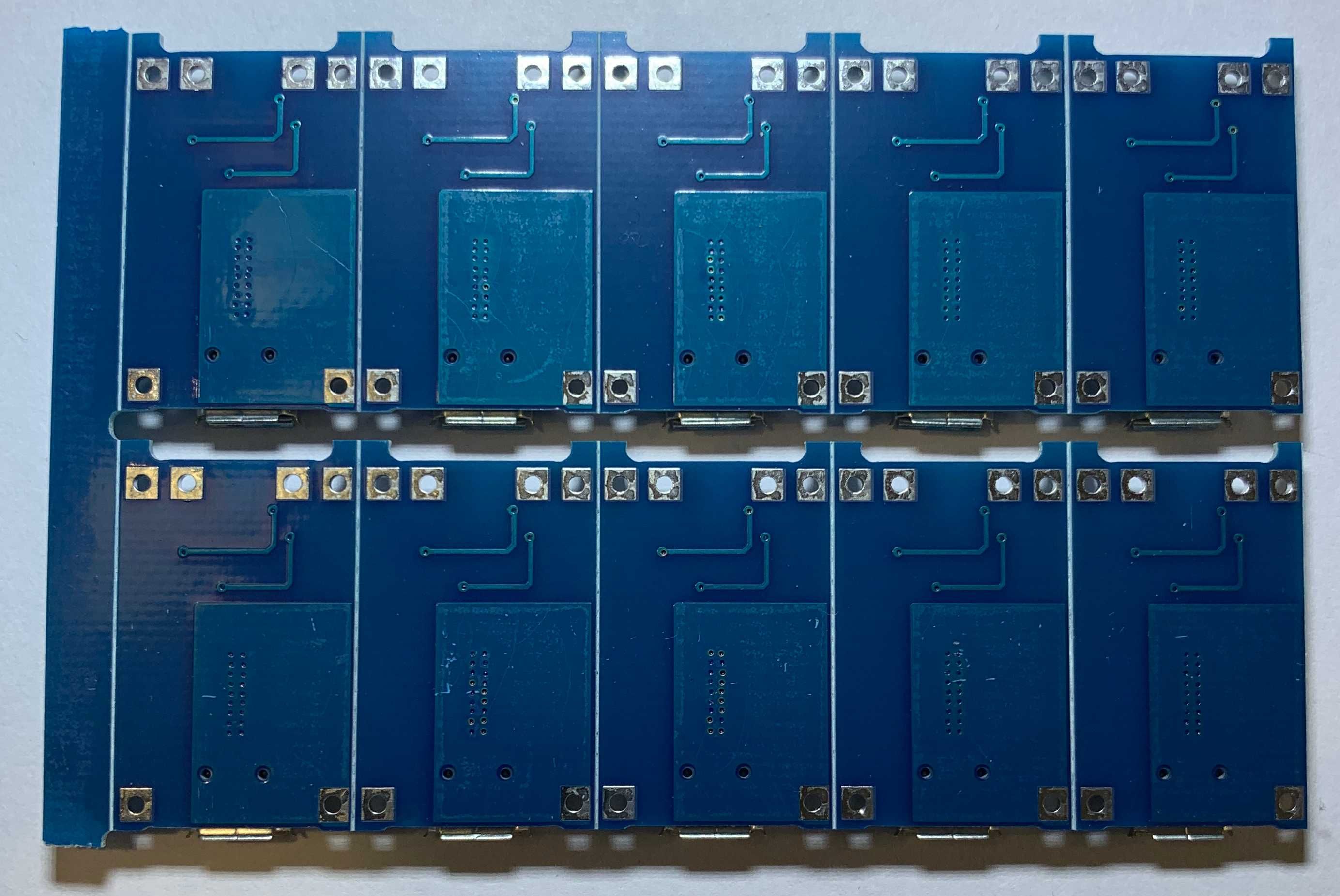 10 шт. контроллер заряда TP4056 для Li-Ion с защитой, micro USB