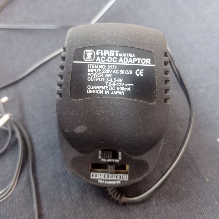 Универсальный адаптер блок питания AC/DC First 3171 Австрия