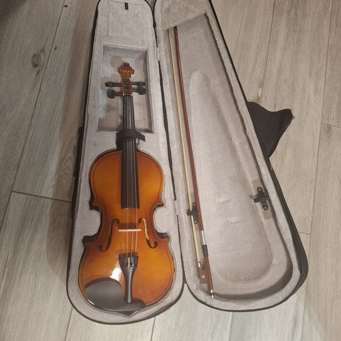 Skrzypce 4/4 z futelarem