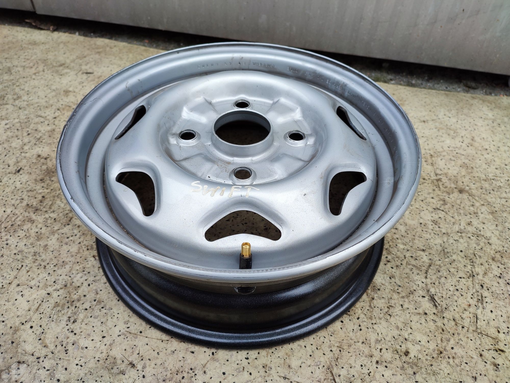 Suzuki Swift MK V 96-04r felga stalowa 13 Cali 4,5Jx13 ET45 4x114,3