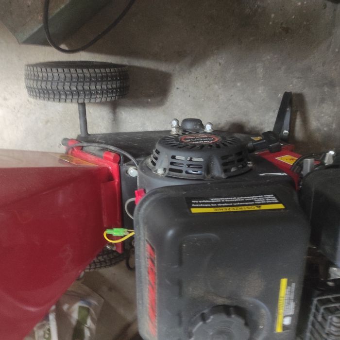 Rębak spalinowy cedrus