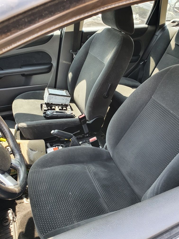 Розборка Форд Фокус МК 2,3 шрот ford focus  2004-2018