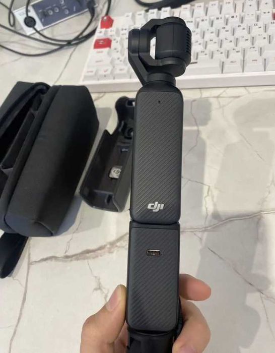 Dji osmo pocket 3 creator combo.