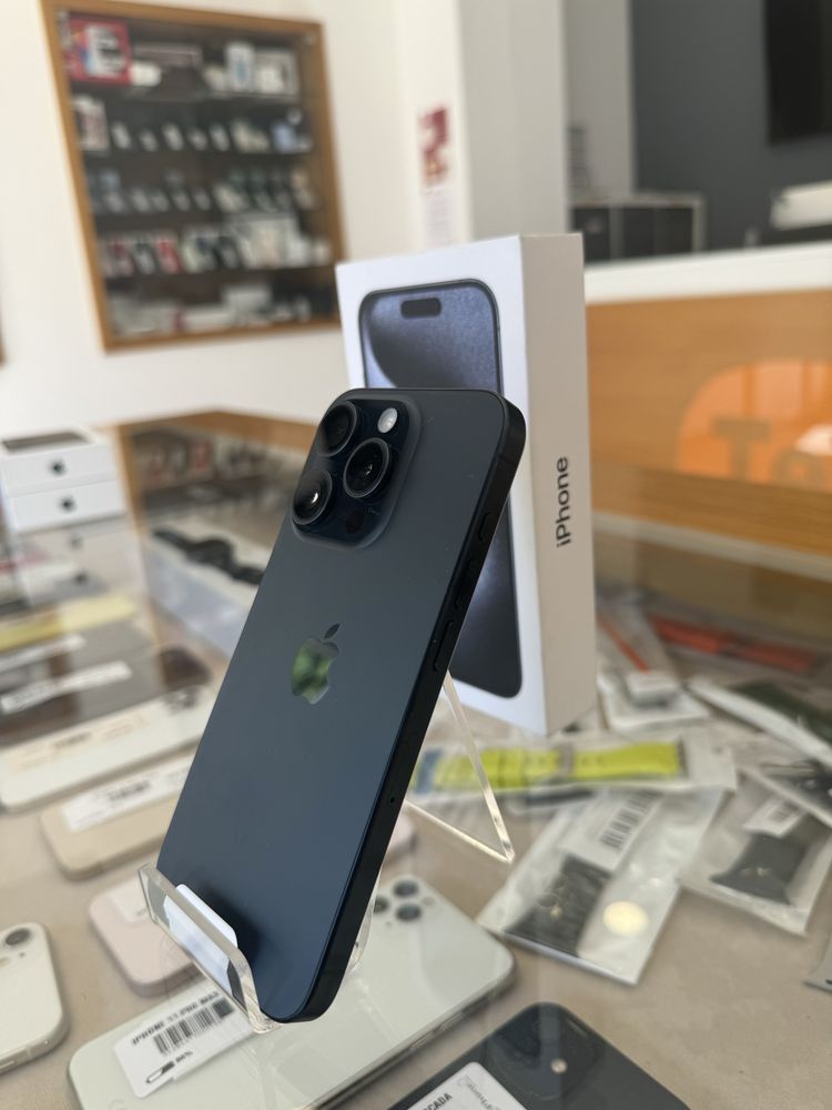 IPHONE 15 PRO 256GB (15 dias de uso)