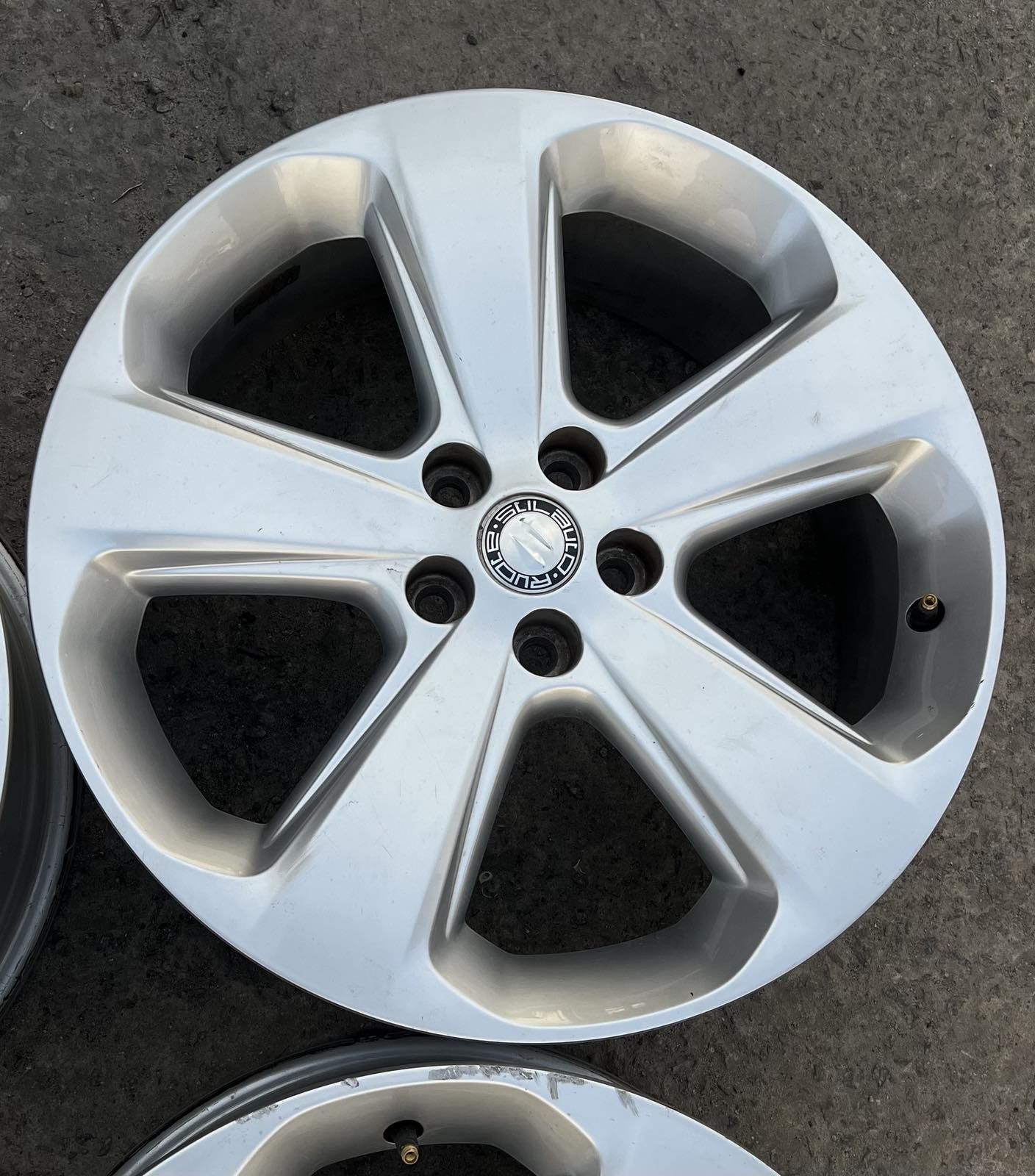 продам диски 5*105/18 OPEL MOKKA з шинами 215/55r18 22000 компл ,