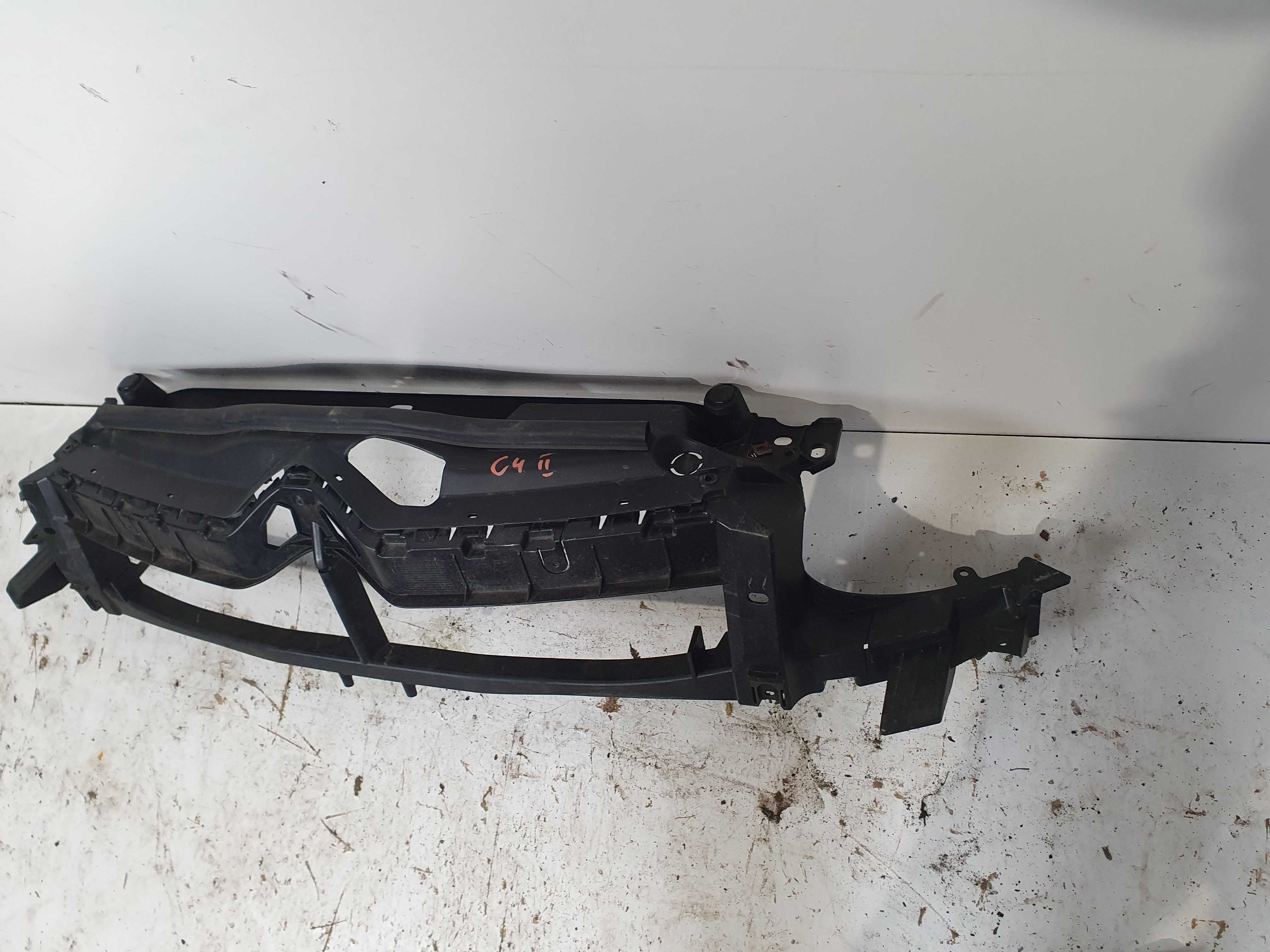 Citroen C4 II B7 listwa mocowanie zderzaka przedniego.