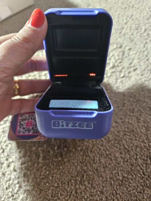 Bitzee Mascote Interativa