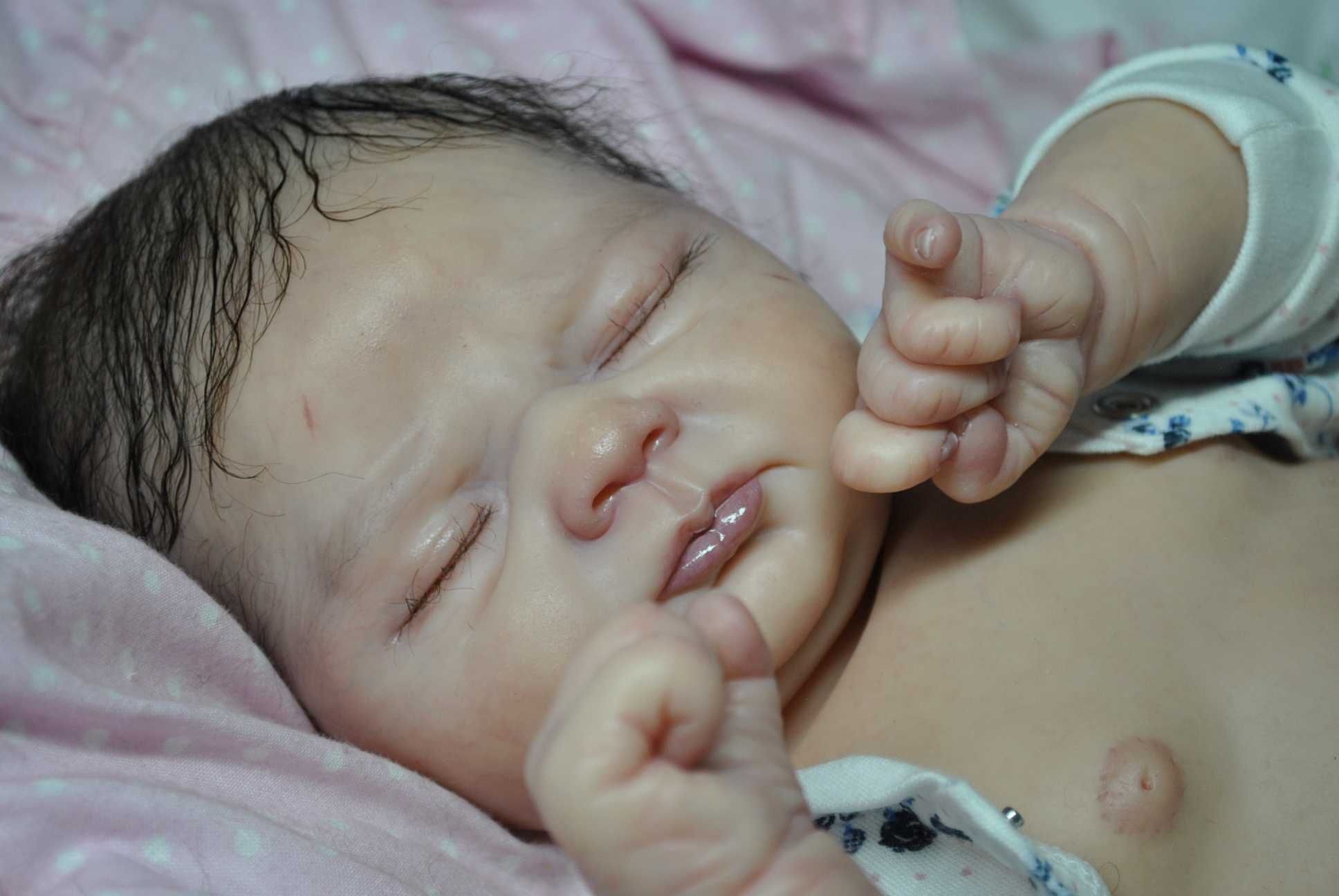 lalka reborn oryginalna profesjonalnie realistyczna