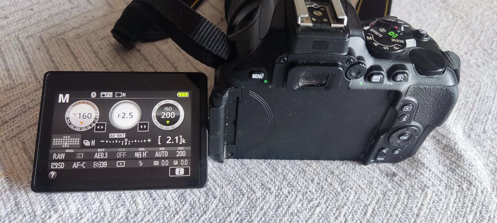 Nikon D5600 + Acessórios