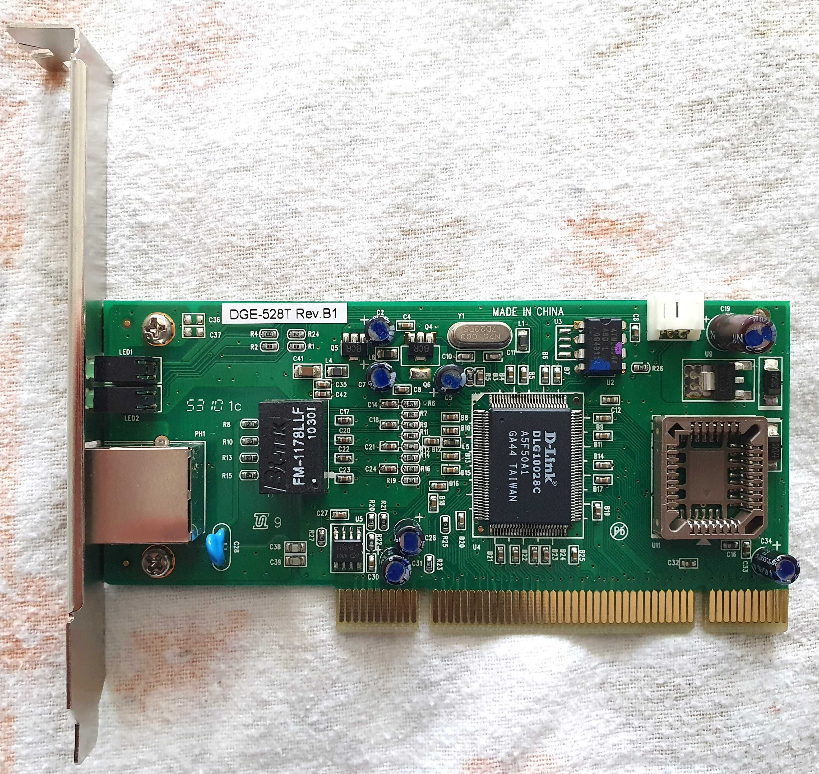 Placa de rede D-Link 10/100/1000 Mbps Gigabit PCI Desktop Adapter