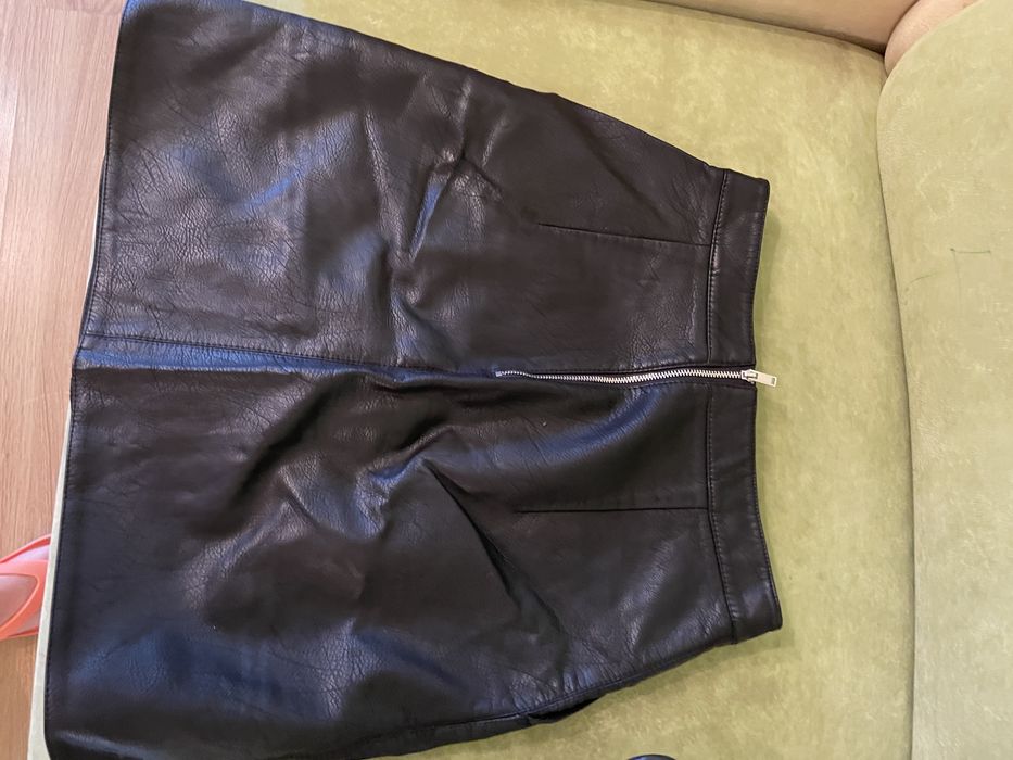 Чорна шкіряна юбка ZARA