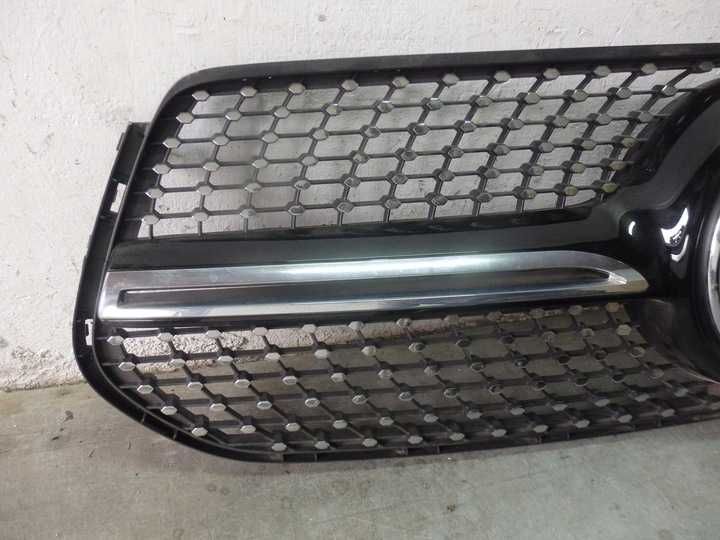 MERCEDES W167 решітка A1678886000