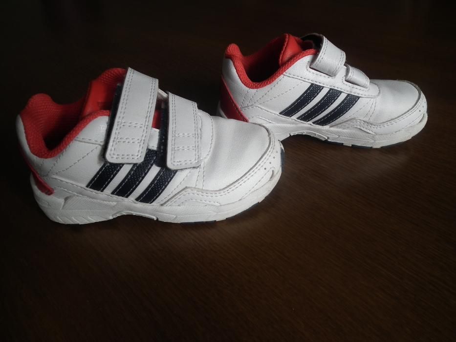 Buciki Adidas r 23