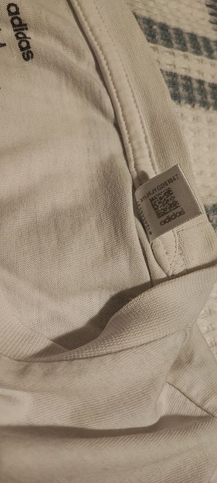 Camisola (T-shirt) Adidas