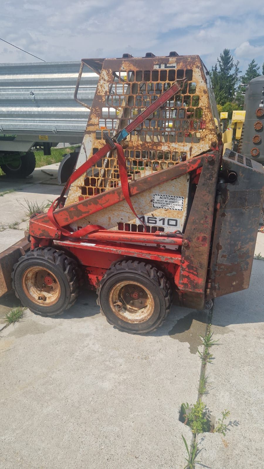 Gehl  1610 Bobcat 310 ładowarka