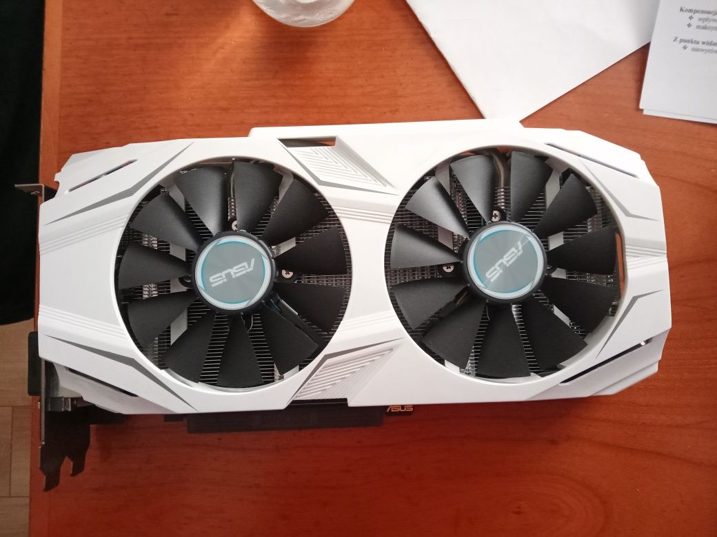 karta graficzna Asus