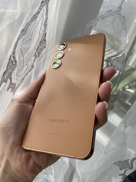 Samsung s24+ Sandstone Orange 12/512