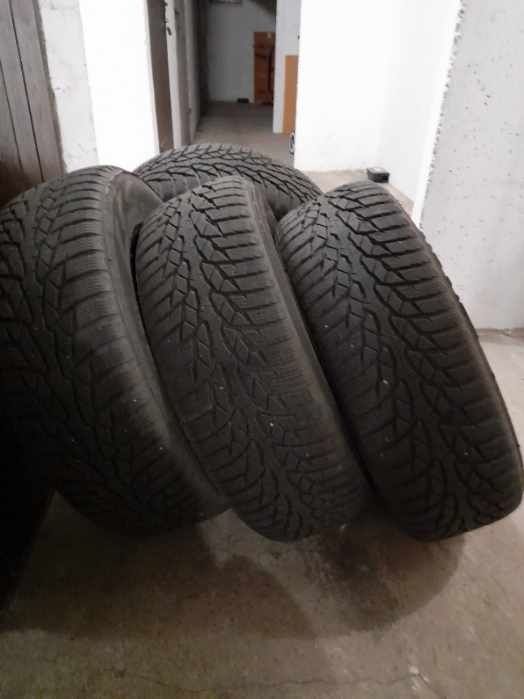 Sprzedam opony zimowe