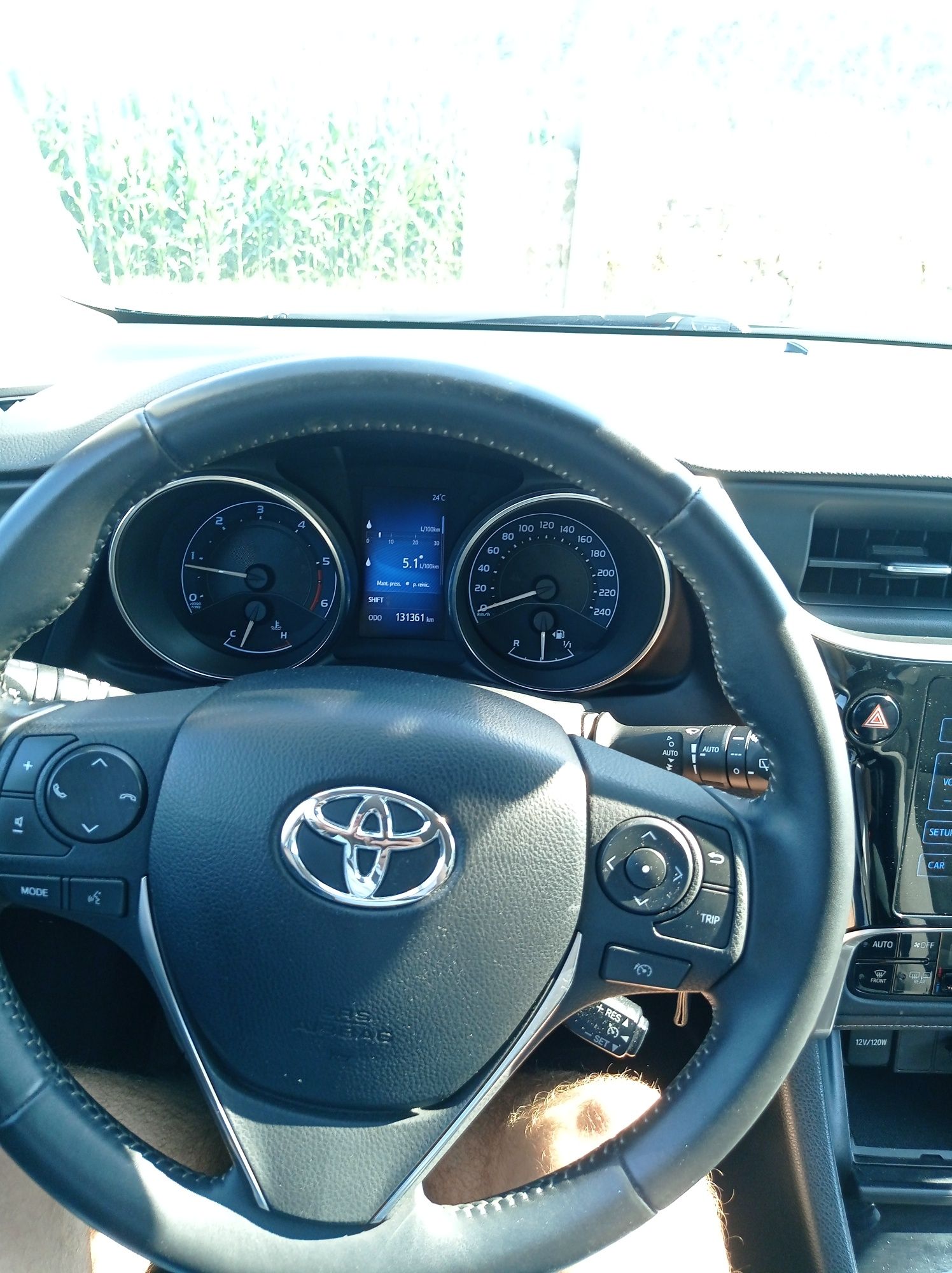 Toyota Auris 1.4D4D pack tekno + sport