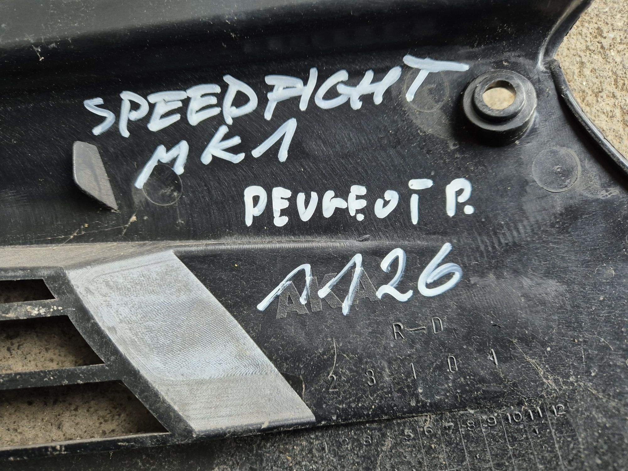 Prawa Osłona Peugeot Speedfight MK1 H921