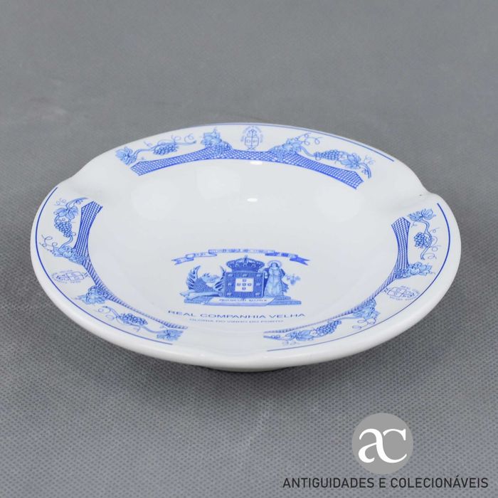 Cinzeiro Real Companhia Velha em Porcelana