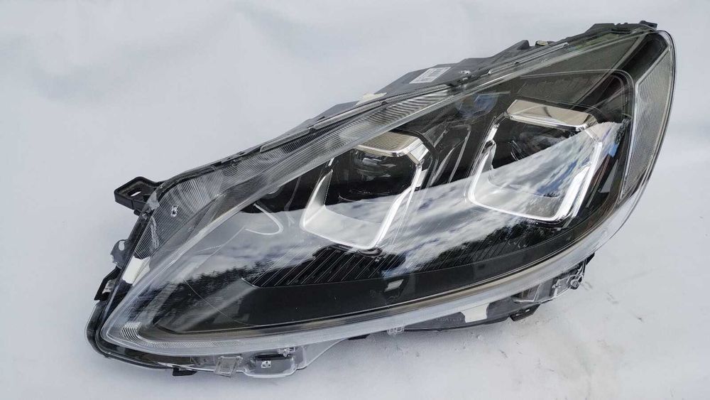 Lampa Przod Full Led Ford Kuga Mk3 LV4B-13E017-AH 19-24r Europa