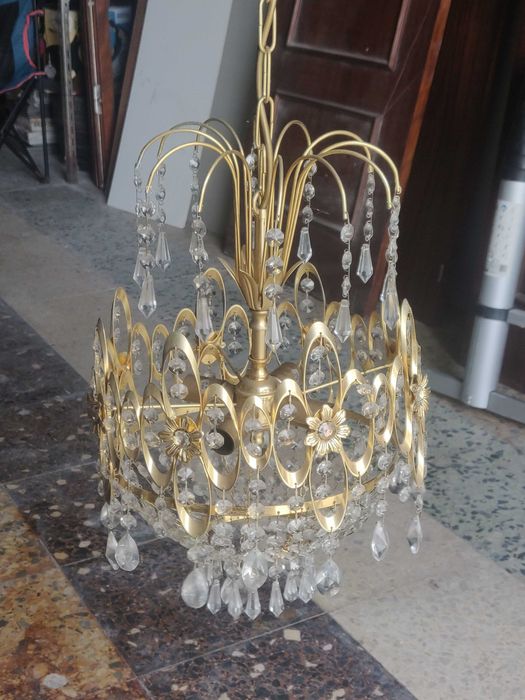 Candeeiros com pequenos cristais