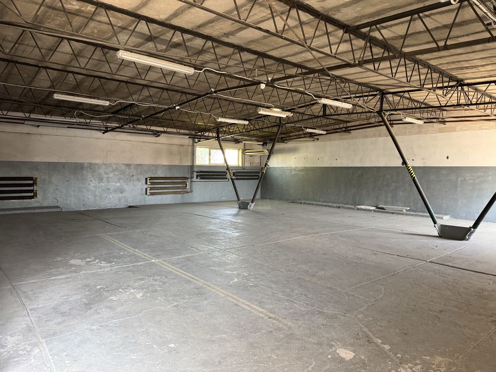 Wynajem hali 380 m2 Płock ul. Zglenickiego 46a