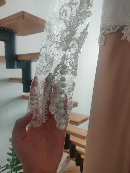 Suknia ślubna rozmiar 40/L