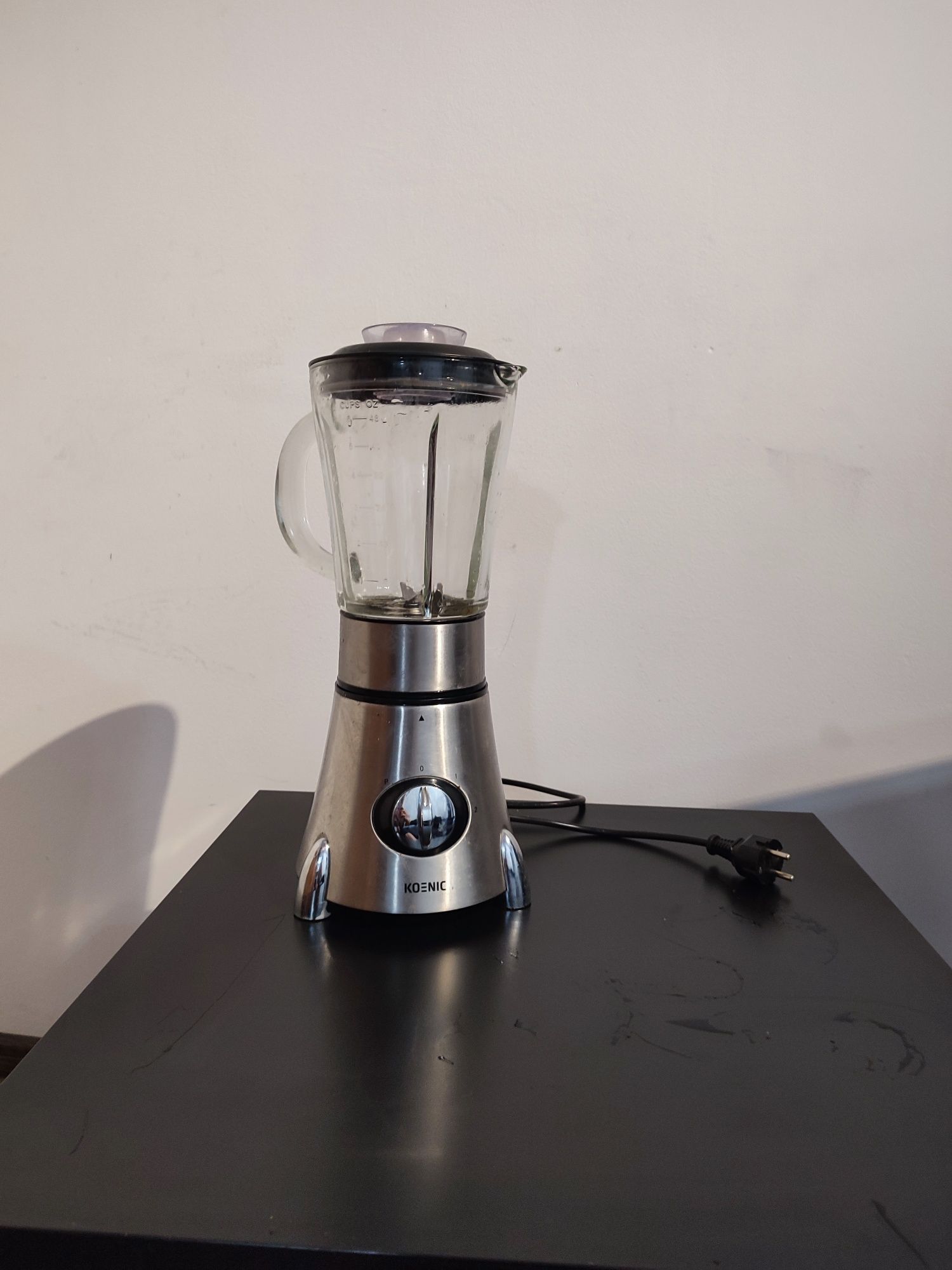 Blender kielichowy 700W