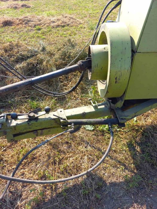 Прес для тюків підбірник Claas markant 60