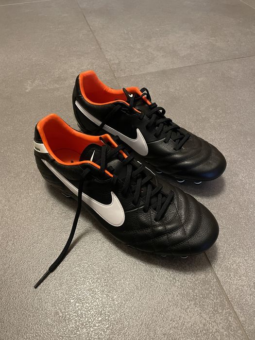 Nowe oryginalne korki piłkarskie Nike Tiempo 2011 ze skóry