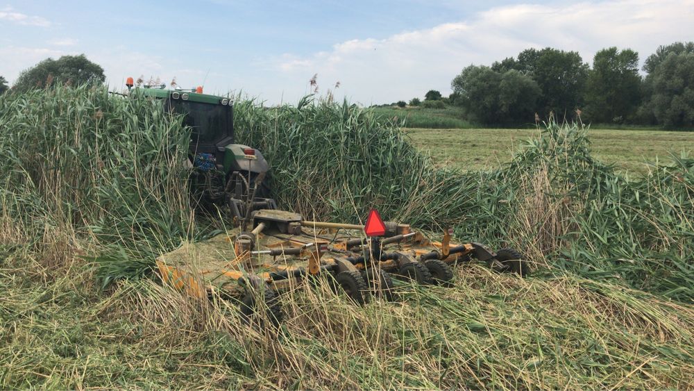 Mulczowanie koszenie łąk trawy poplonów kukurydzy dopłaty Spearhead