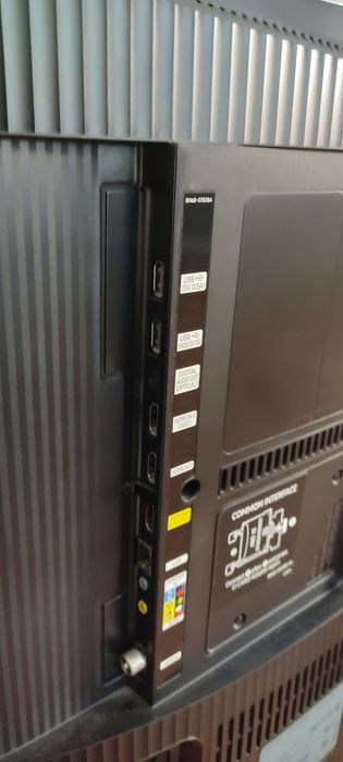 Samsung 40" UHD 4K Curva Smart TV UE40KU6100 Série 6