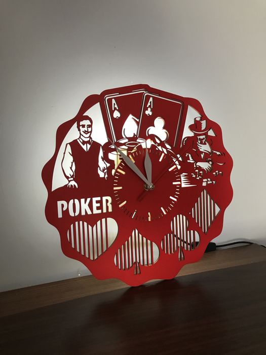 Дерев‘яний годинник Poker,з підсвіткою
