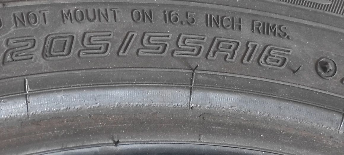 06. Opony Letnie FALKEN R 16 205/55/16 Bardzo Ładne