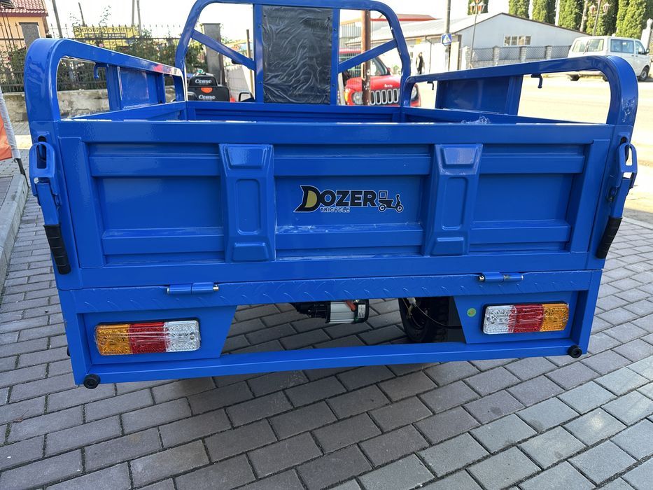 Електричний трицикл муравей Dozer model 2