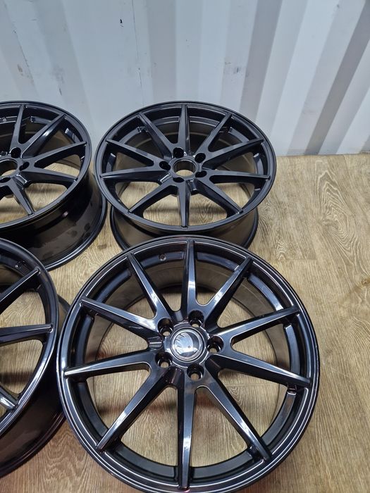 Felgi 18 audi skoda Volkswagen seat 5x112 8.5j et35 os 66.6