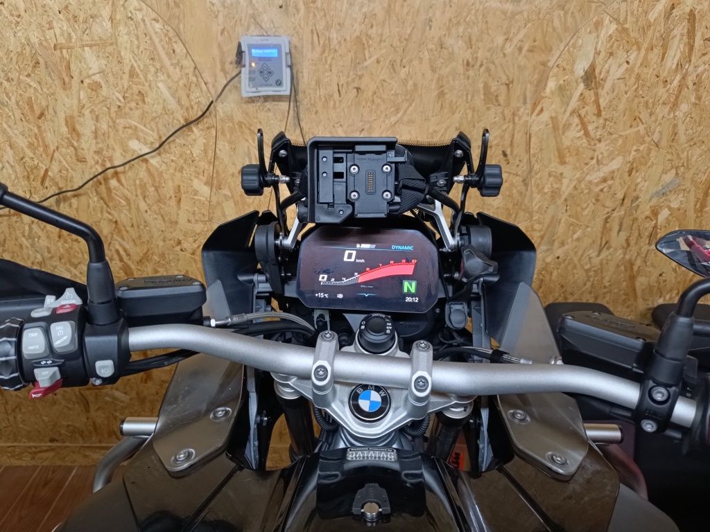 Retrofit TFT em BMW R1200 GS GSA 13-19