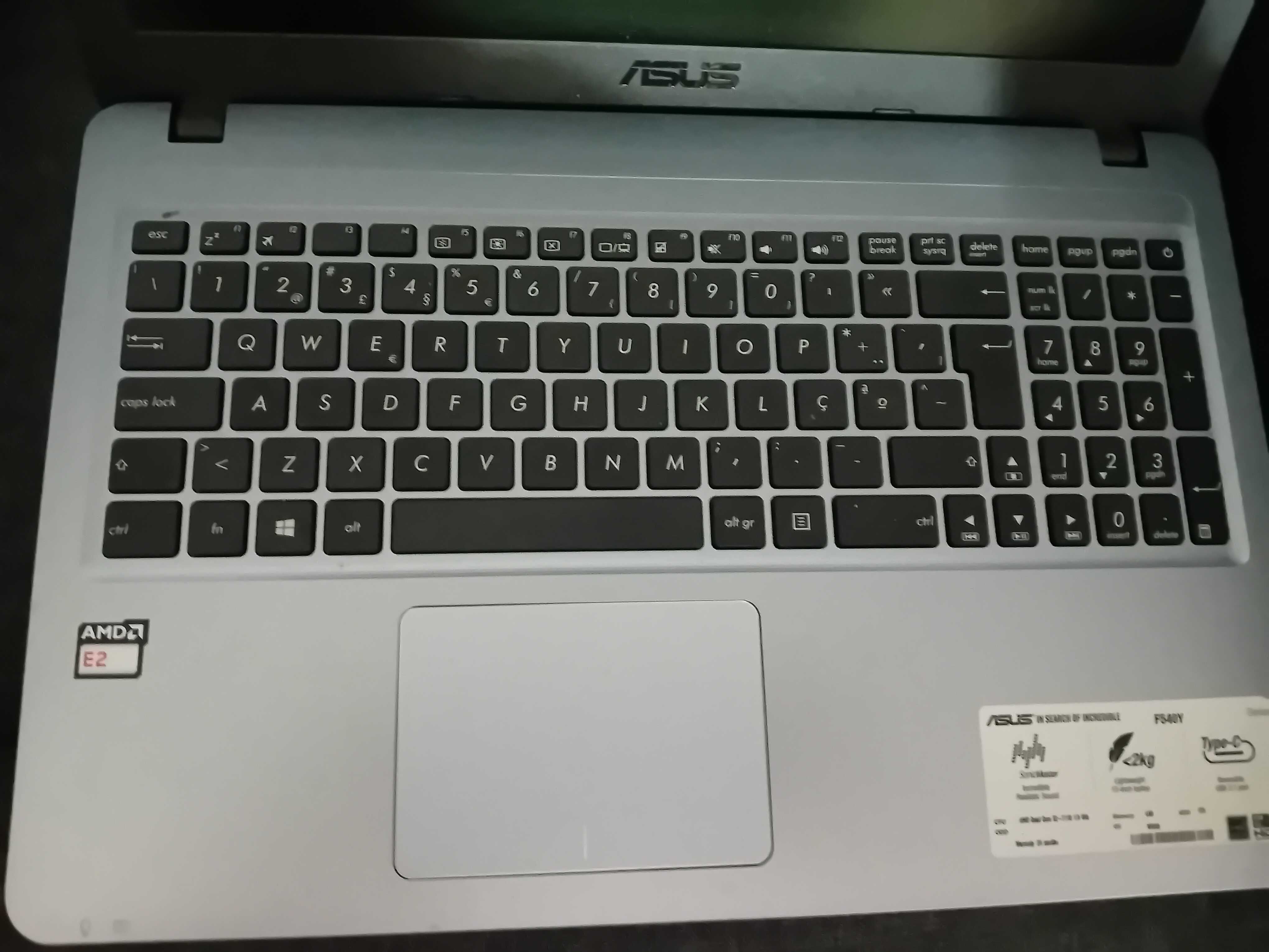 Computador portátil como novo