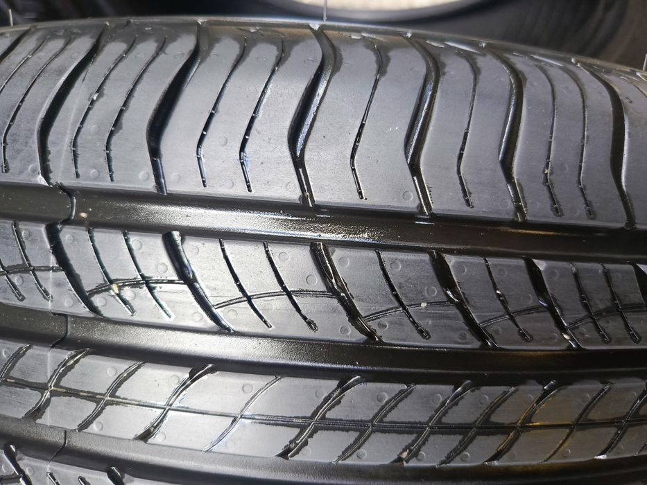Sprzedam opony zdjęte z nowego samochodu 225/55 r18