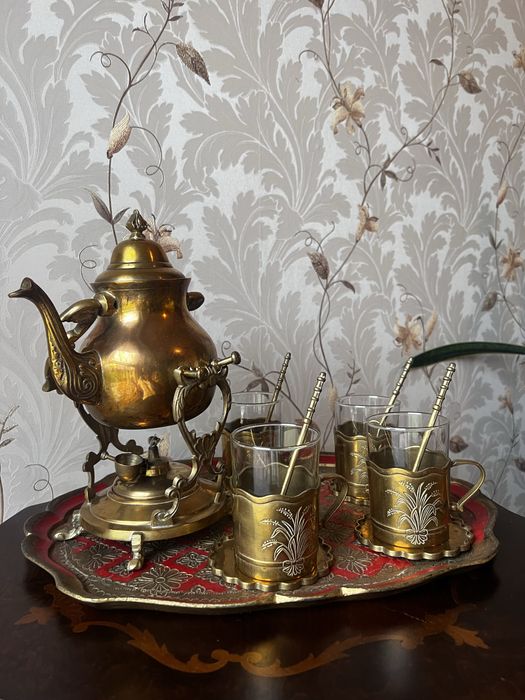 Zestaw do herbaty z samowarem