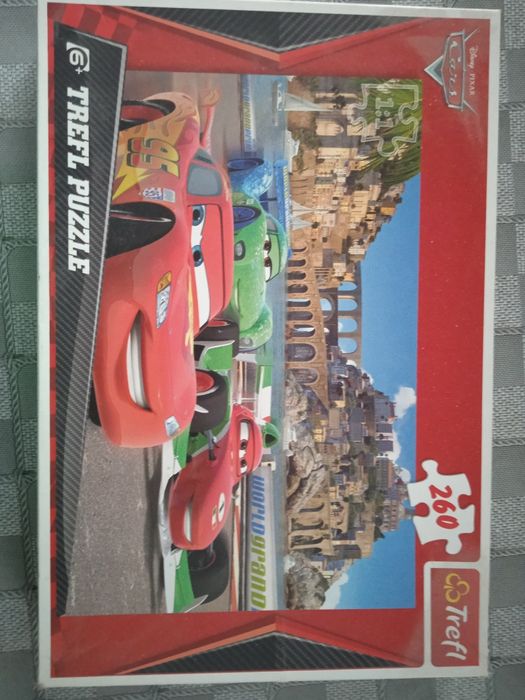 Пазли монія маквін