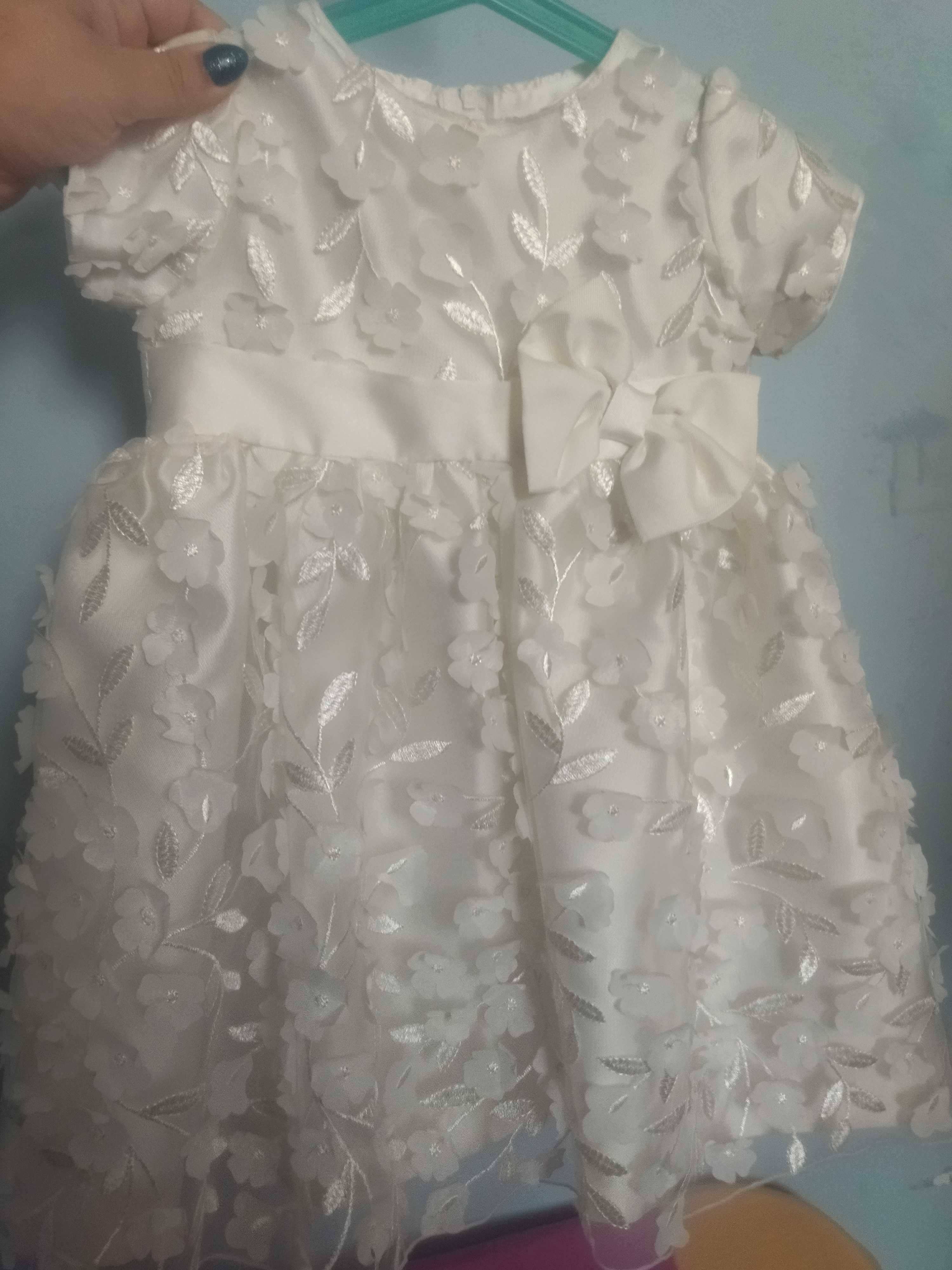 Vestido de cerimônia de criança usado apenas uma vez