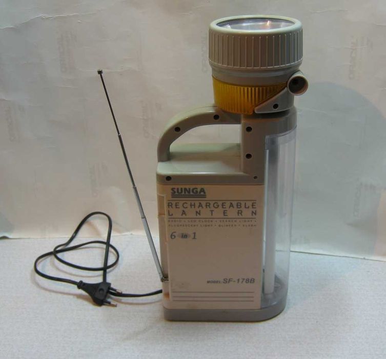 Приемник с фонарем  Sunga.