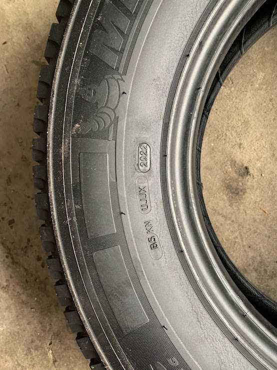 215/75 R 16 CP 113Q Michelin Agilis Camping шини літні