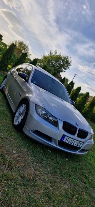 Bmw e90 320i Xenon Skóra Navi Szyberdach