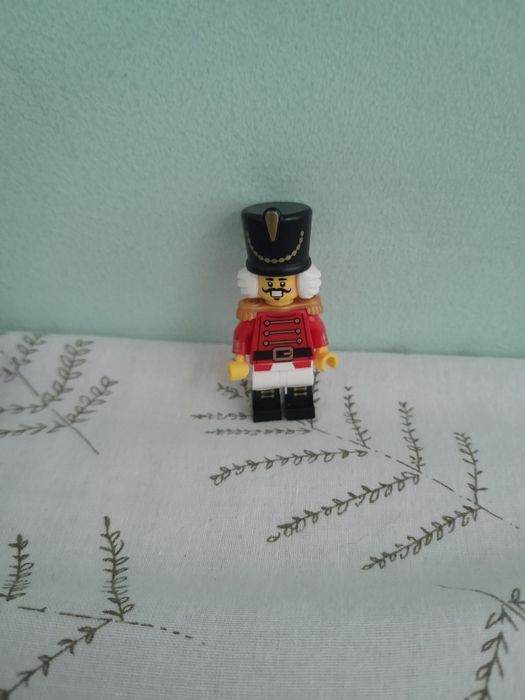 Лего минифигурка из 23 серии