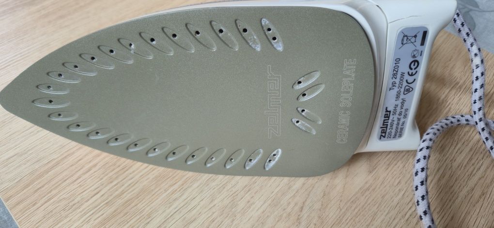 Żelazko Zelmer 2200W