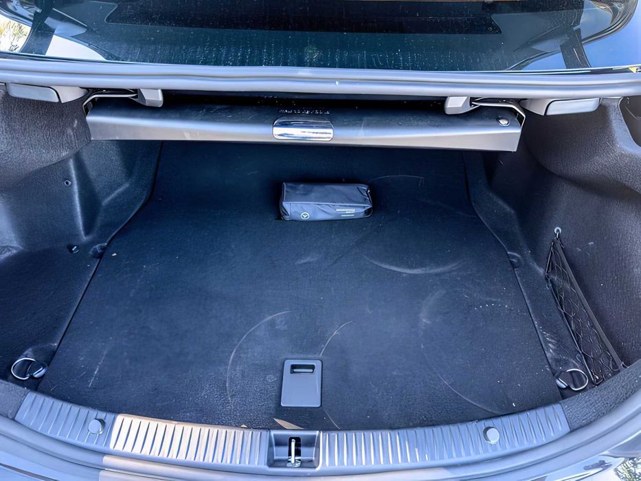 Mercedes-Benz C-Class      2021